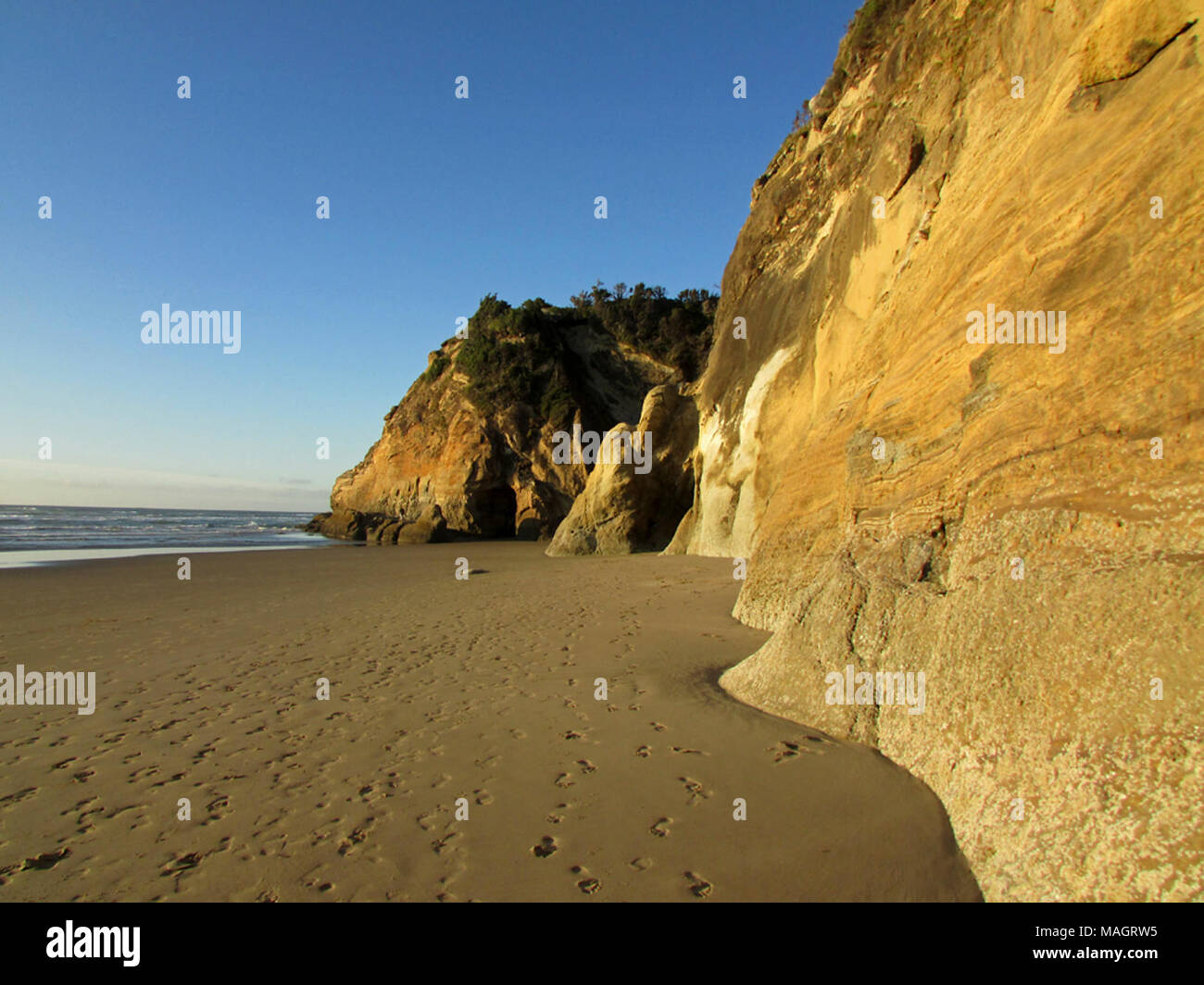 Hug Point Or Map Hug Point at Pacific Coast in OR Stock Photo - Alamy