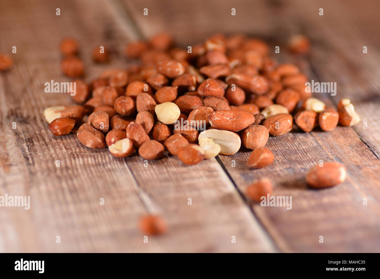Deshelled peanuts or peanut halves used as bird food Stock Photo Alamy