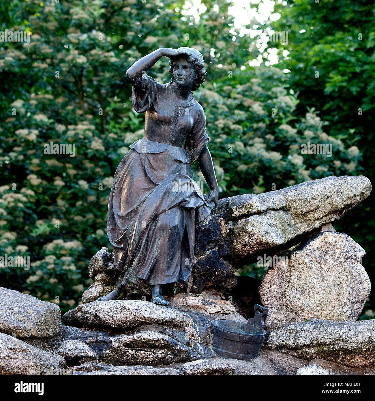 Gloucester Gate fountain by Joseph Durham (1814 - 1877)   The statue by Joseph Durham on a drinking fountain for horses at the gate to Regent's Park h Stock Photo