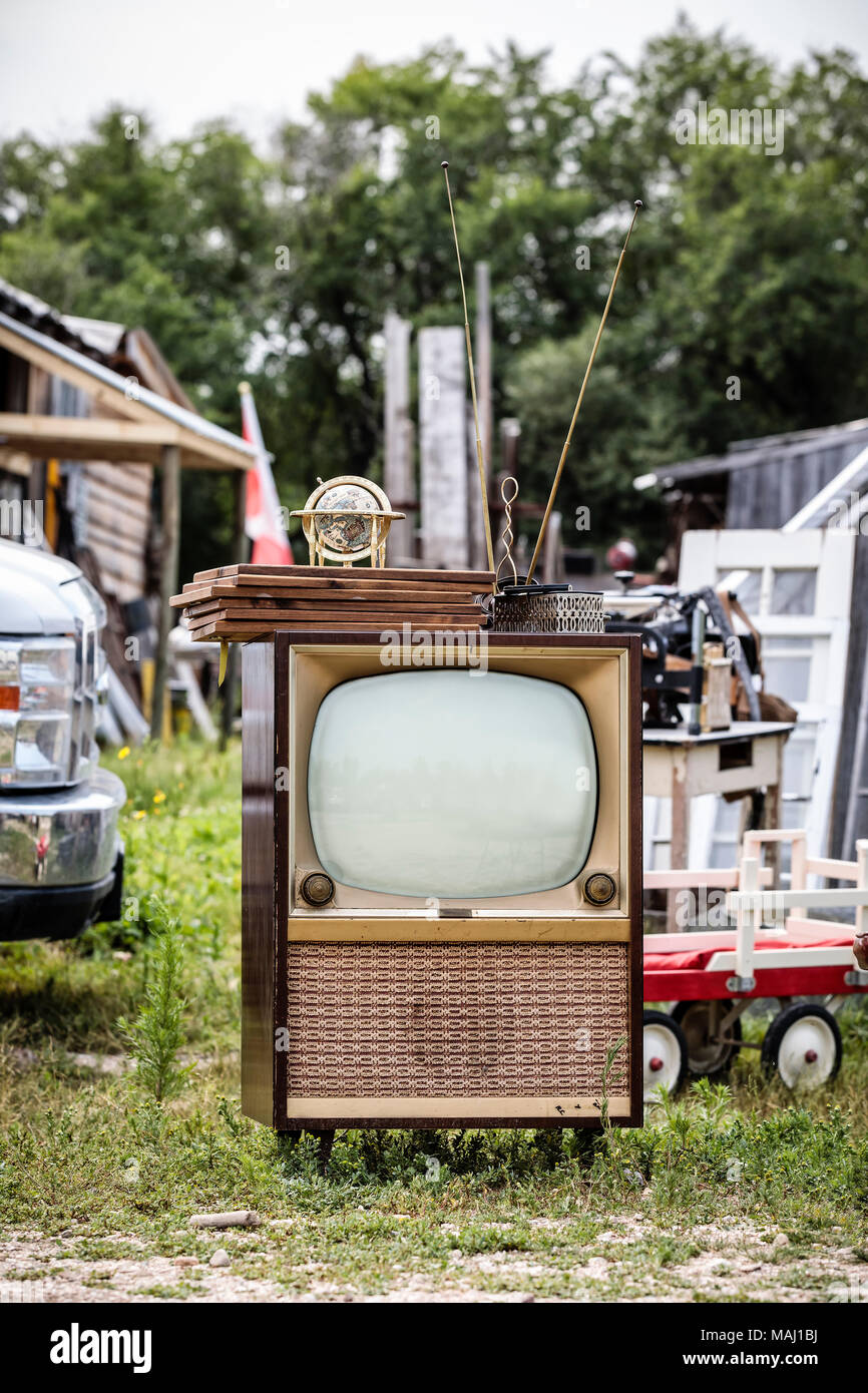 Historical television set tube hires stock photography and images Alamy