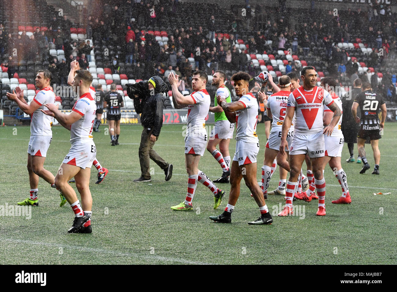 St Helen's celebrate at the final whistle during the Betfred Super League match at the Select Security Stadium, Widnes. Stock Photo