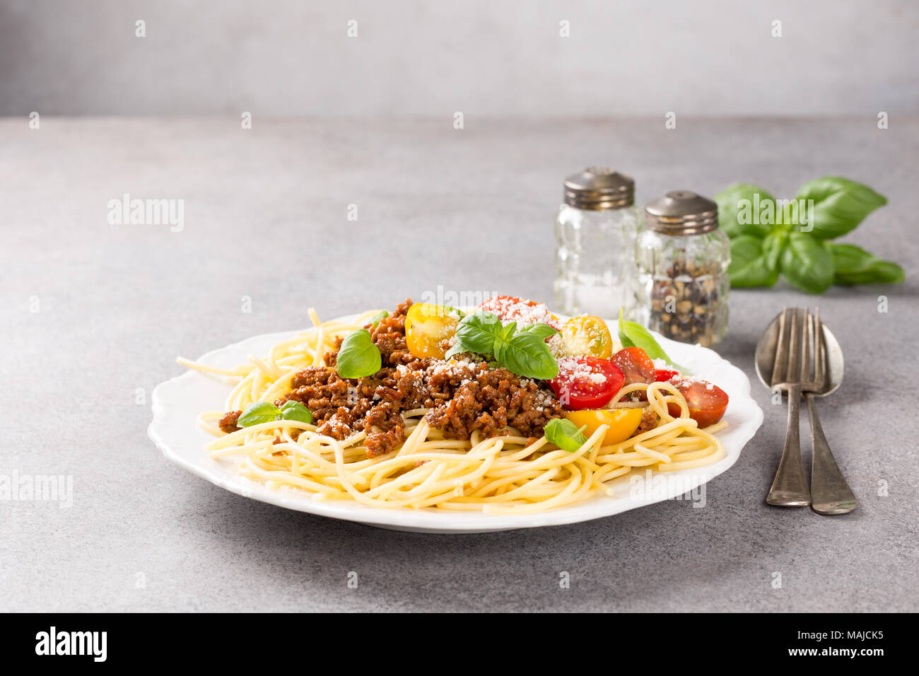 Spaghetti Bolognaise topped with minced beef Stock Photo Alamy
