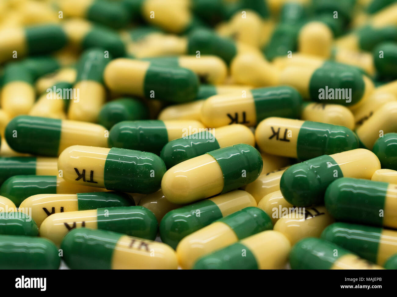 tramadol capsules, Stock Photo