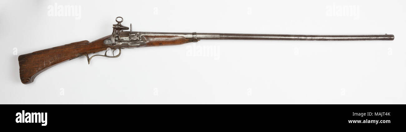 A Spanish light musket or colonial escopeta. These muskets were used to arm Spanish troops in North and Central America in the mid- to late 18th century. Title: Spanish Escopeta Flintlock Musket  . between 1780 and 1799. Ybarzabal [?] Stock Photo