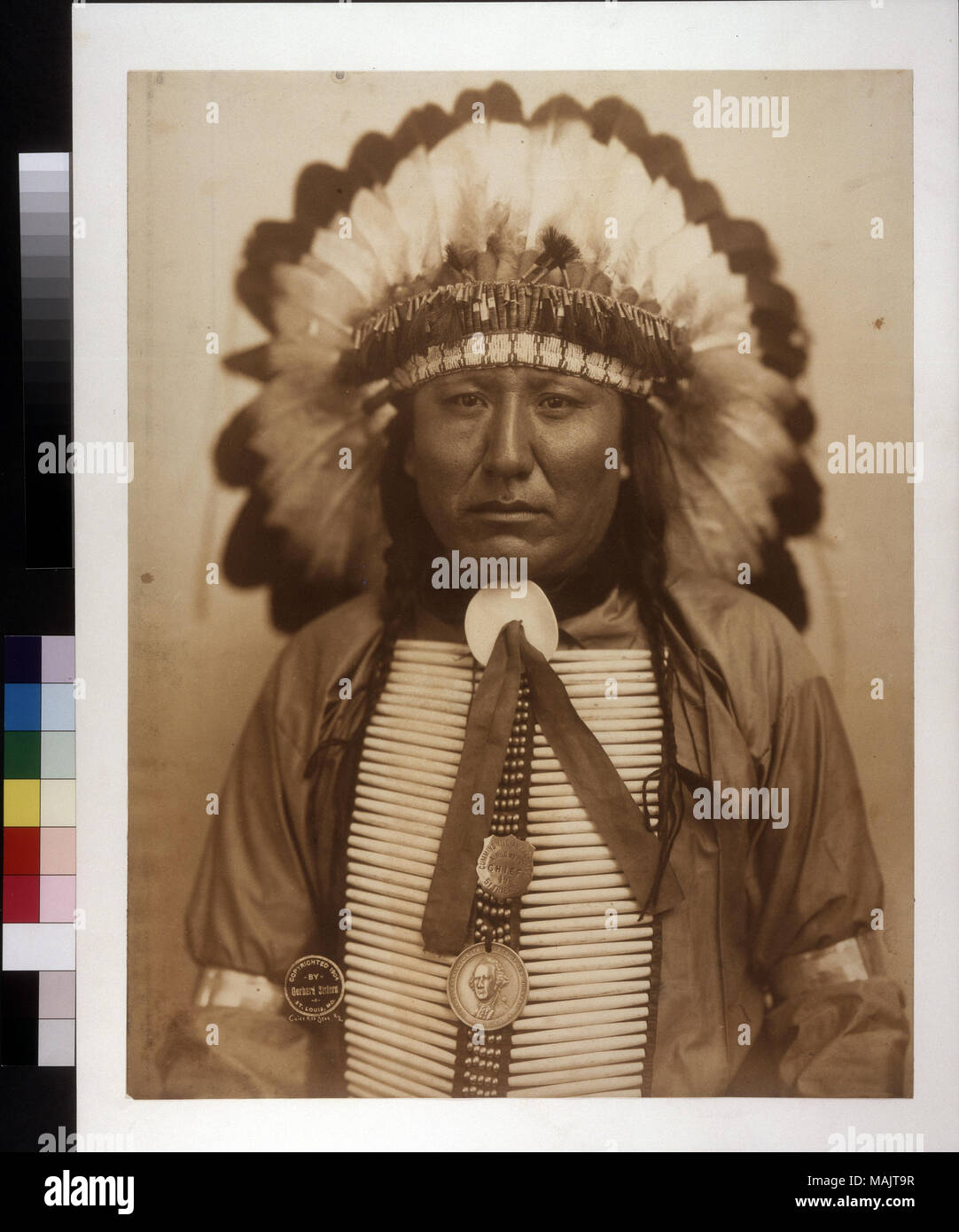 Red indian chief hi-res stock photography and images - Alamy
