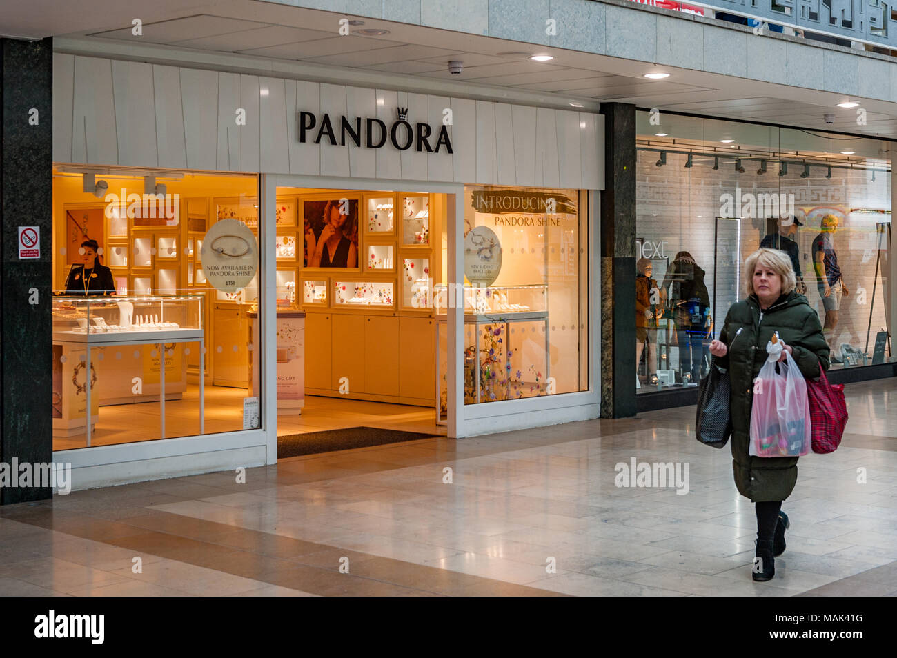 Lower precinct hi-res stock photography and images - Alamy