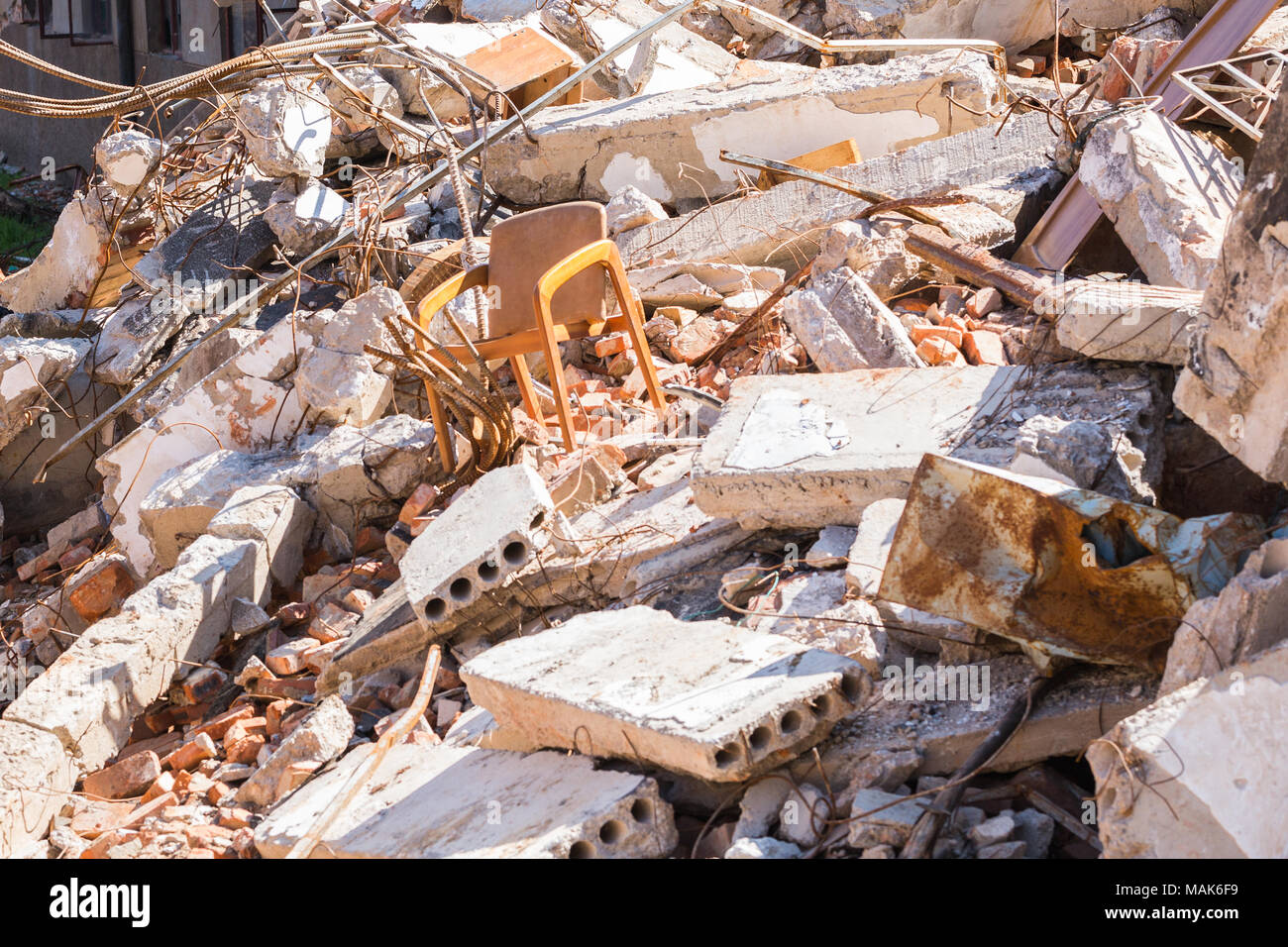 closeup of building demolition after earthquake Stock Photo - Alamy