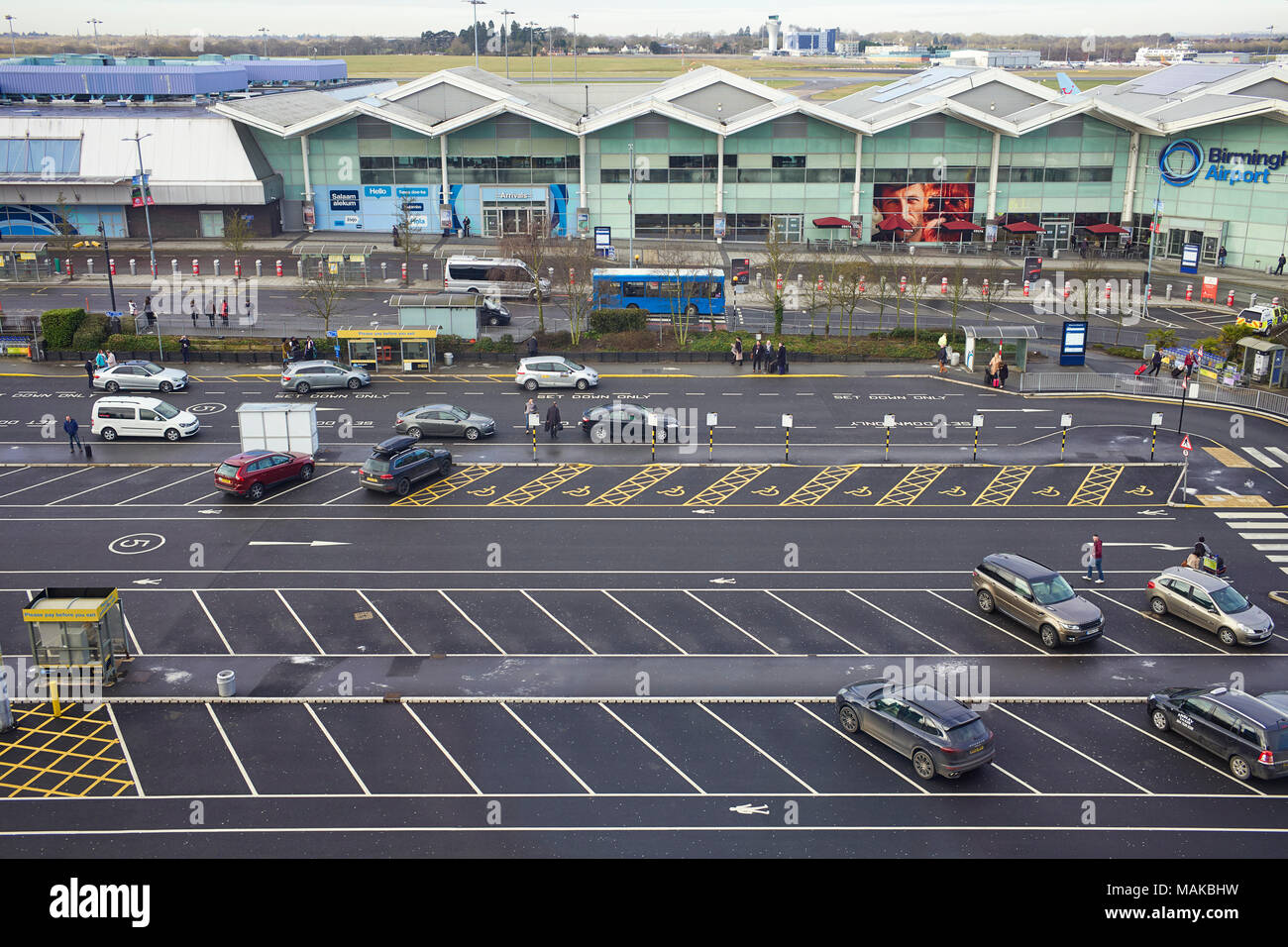 Airport drop off parking hi-res stock photography and images - Alamy