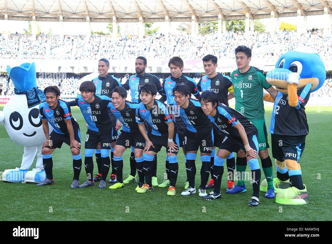 Kawasaki Frontale Team Group Line Up High Resolution Stock Photography And Images Alamy Kawasaki Frontale Team Group Line Up High Resolution Stock Photography And Images Alamy