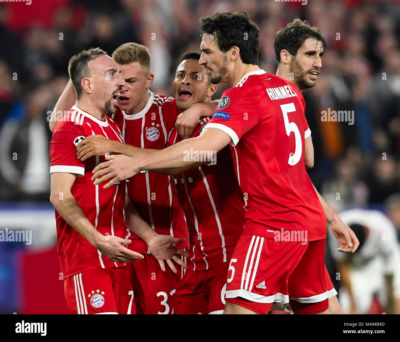 Sevilla; SPAIN-APRIL 03: the Bayern Munich players celebrate the goal  (1-1)during the Champions League match between Sevilla FC v Bayern Munich  at the Sanchez Pizjuan stadium on April 03th; 2018 in Sevilla