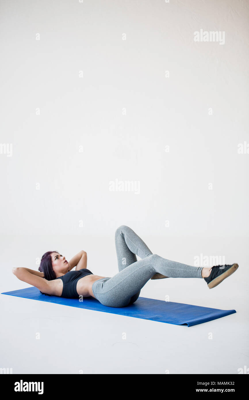 Sport Tutorials For Beginners To Warm Up The Attractive Athletic