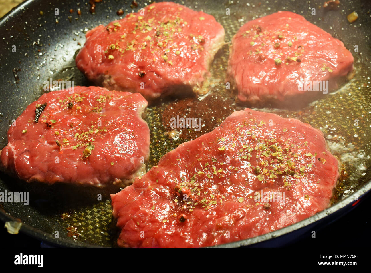 Frying pan sirloin beef steak hires stock photography and images Alamy