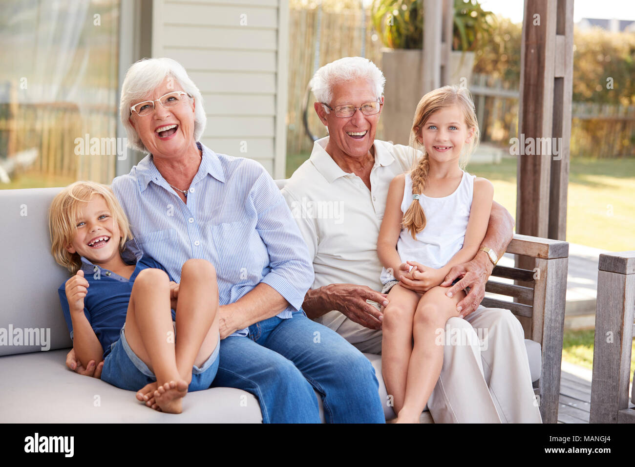 Very old man with granddaughter hi res stock photography and images Alamy Very old man with granddaughter hi res stock photography and images Alamy