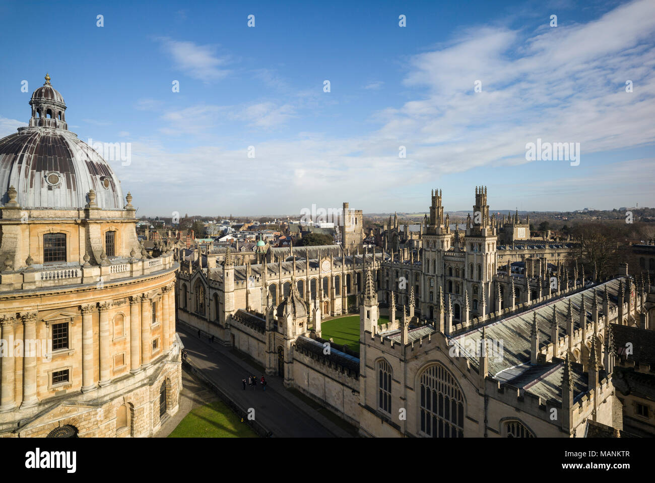 Oxford. England. View of Radcliffe Camera, Radcliffe Square with All Souls College.  Designed by James Gibbs, built 1737–49 to house the Radcliffe Sci Stock Photo