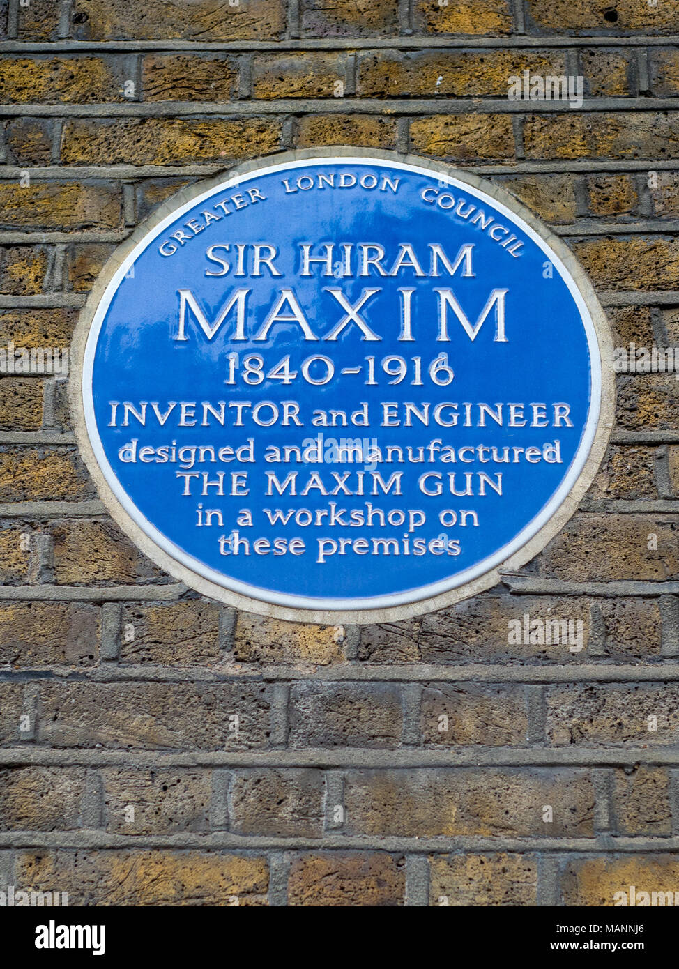 Hiram Maxim London Blue Plaque - marking the location or the workshops where Sir Hiram Maxim developed and manufactured the Maxim Gun Stock Photo