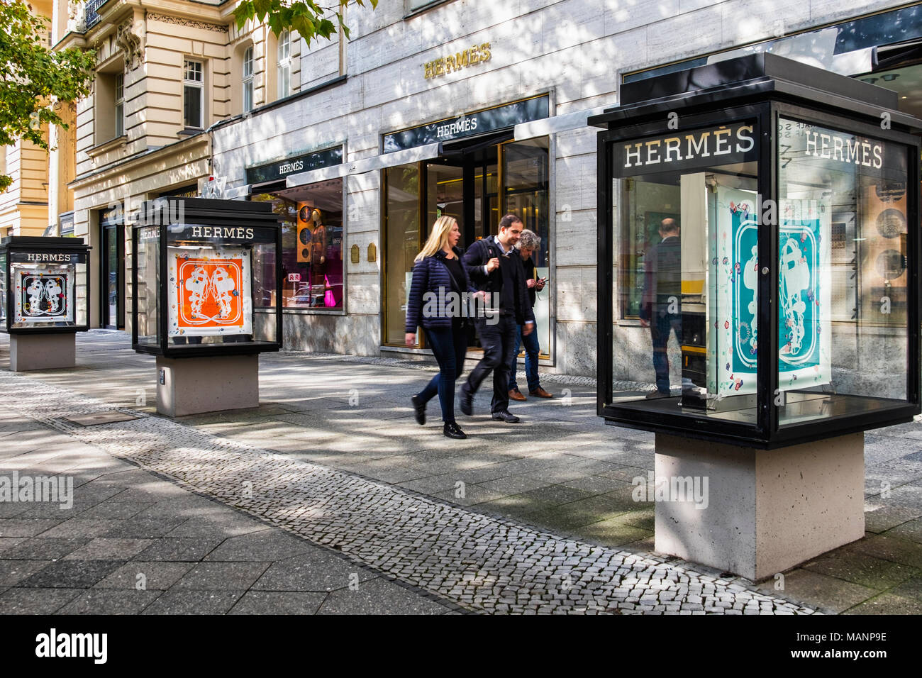 Berlin Charlottenburg.Kurfürstendamm shopping street.Hermes clothing store  display window & display case.Shop sells high-end designer clothes Stock  Photo - Alamy