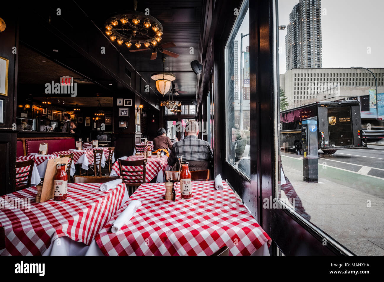 PJ Clarke's Restaurant scenes, New York City Stock Photo Alamy