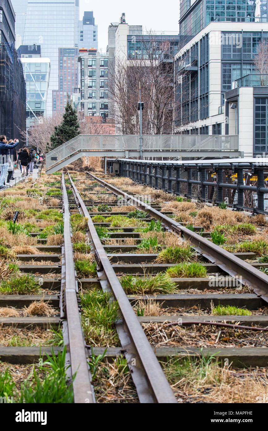 New york city high line park hi-res stock photography and images - Alamy
