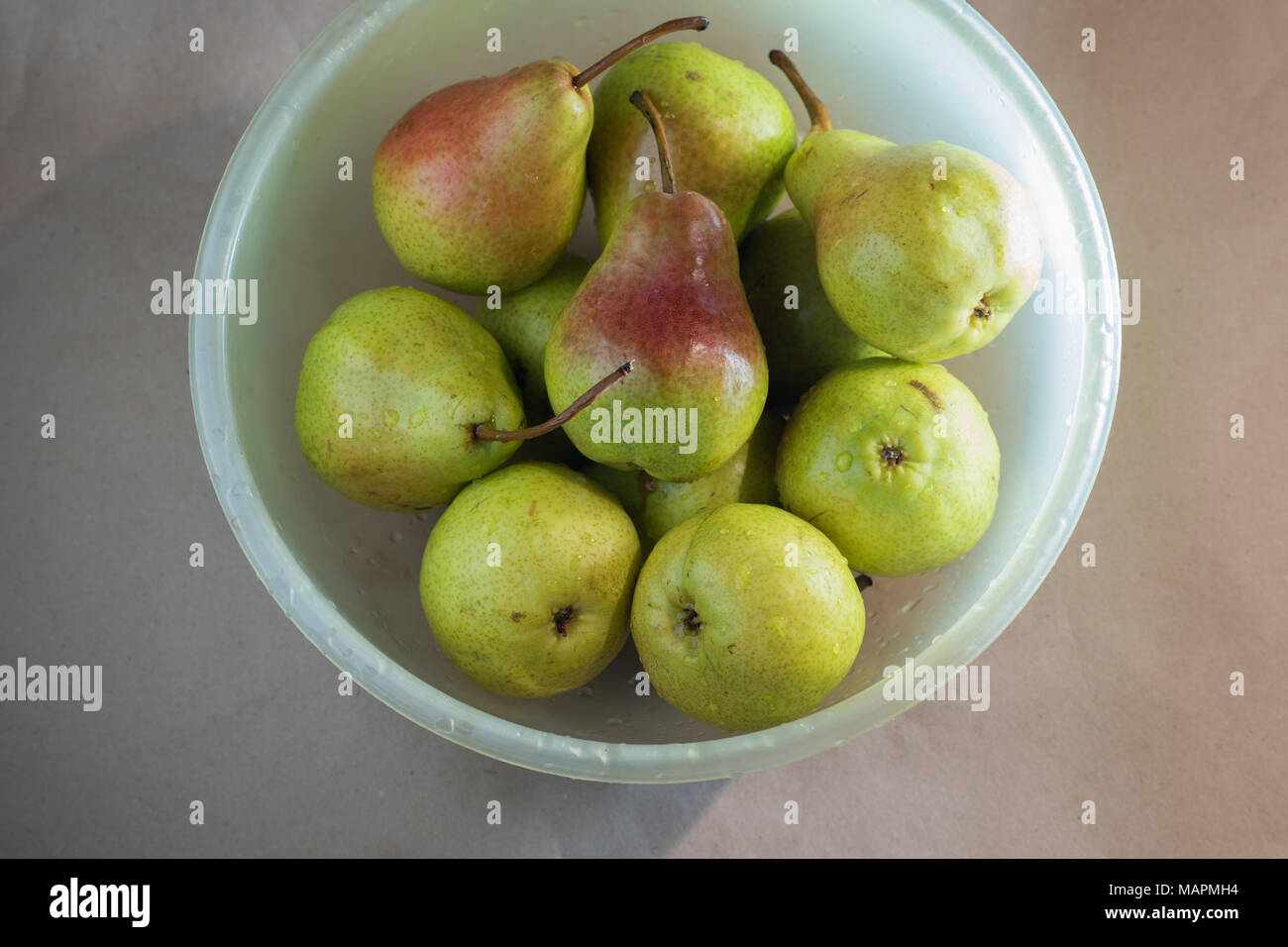 Organic Green D'Anjou Pears