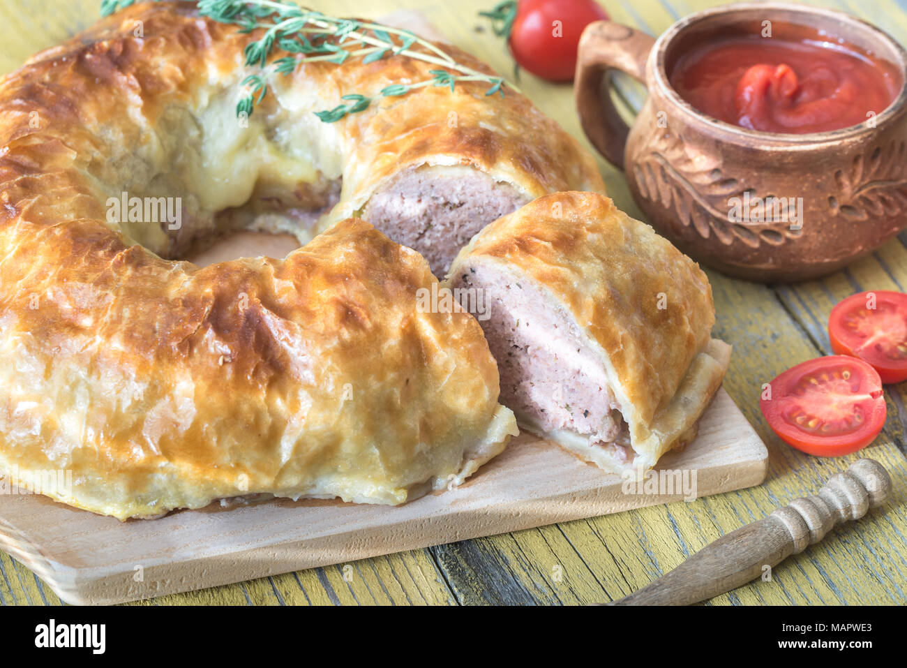 Beef wellington ground beef hires stock photography and images Alamy