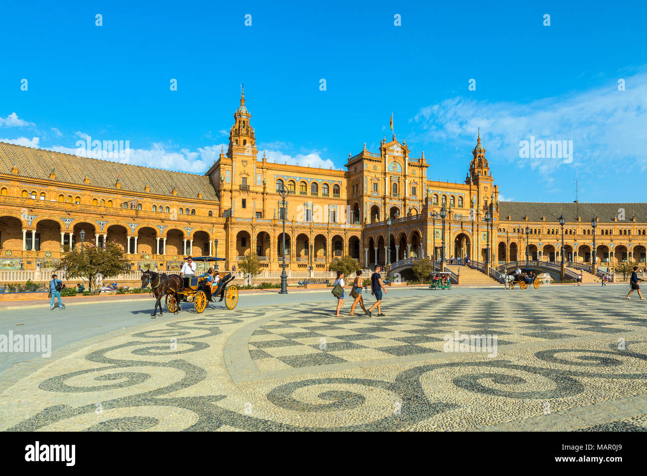 Horse-drawn carriage, Plaza de Espana, built for the Ibero-American Exposition of 1929, Seville, Andalucia, Spain, Europe Stock Photo