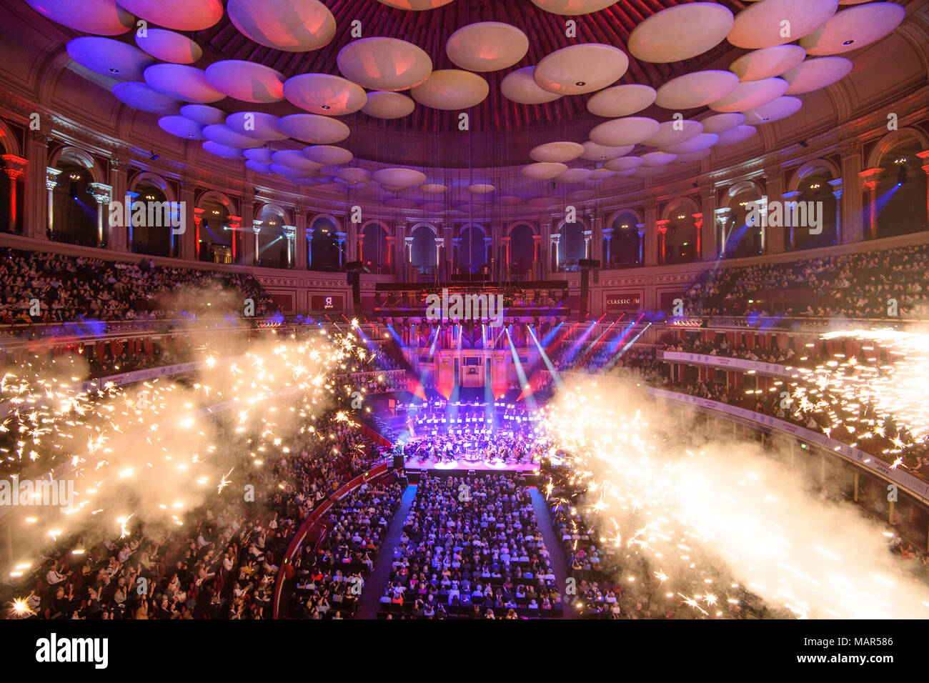 Royal liverpool philarmonic orchestra hires stock photography and images Alamy