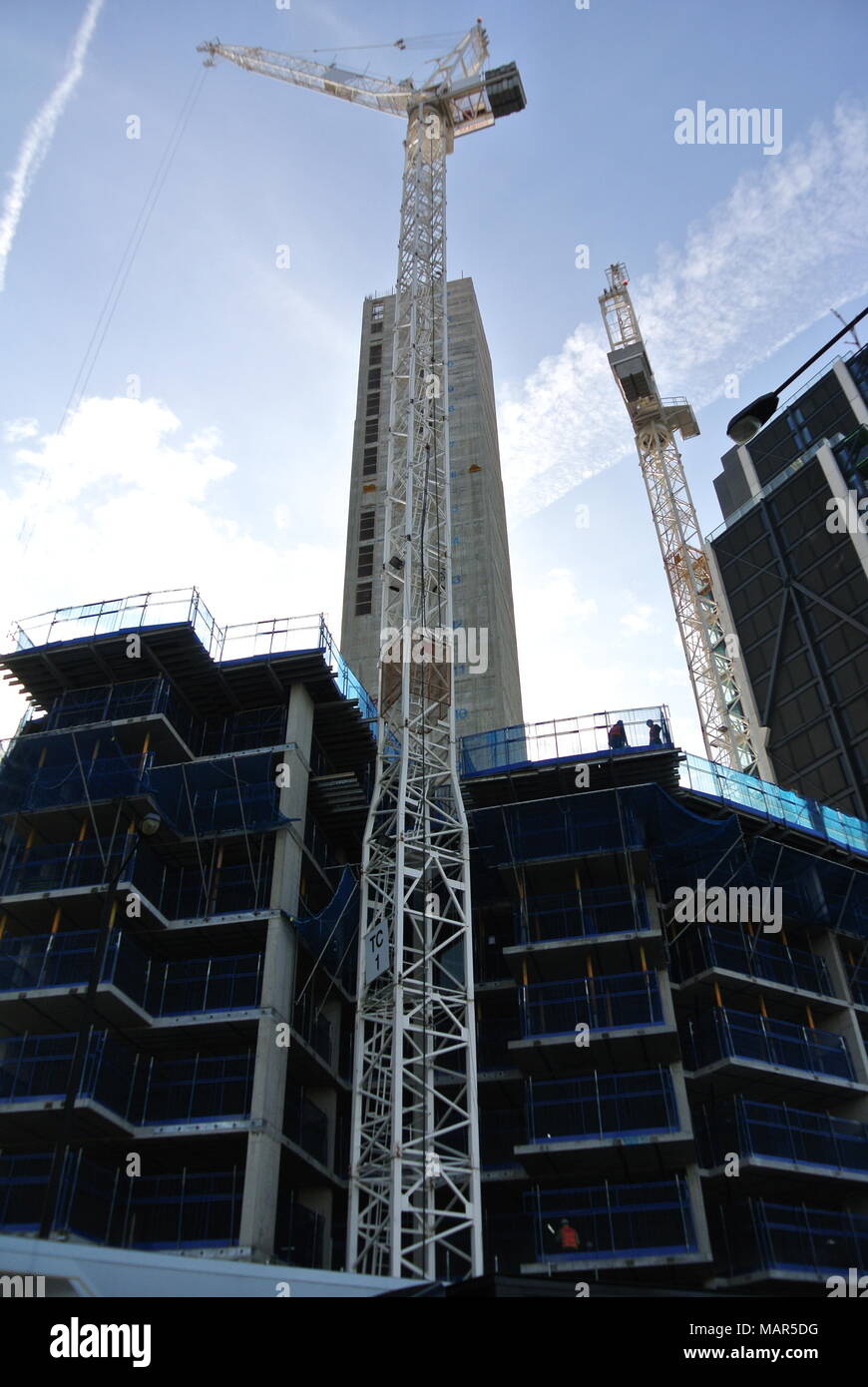 The Dumont, new apartment block under construction, Albert Embankment