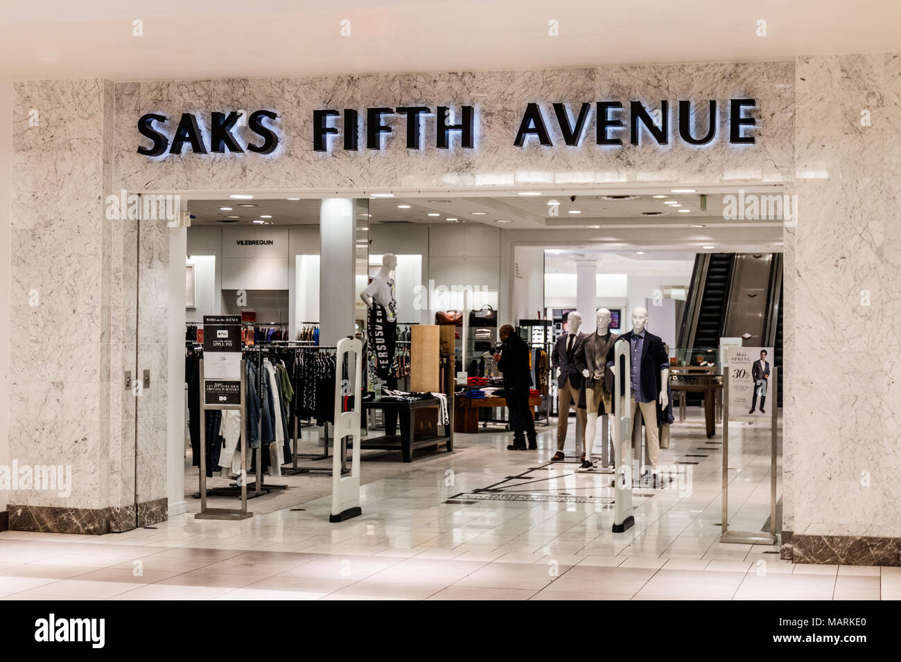 Saks fifth avenue shopping mall hi-res stock photography and images - Alamy