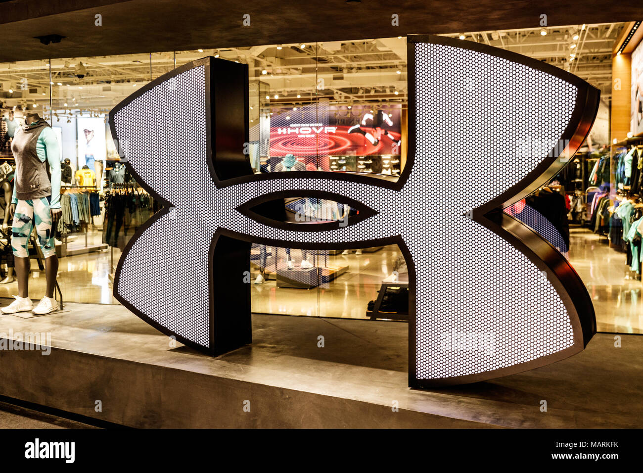 Indianapolis - April 2018: Under Armour mall location. Under Armour manufactures a popular line sporting equipment apparel I Photo - Alamy