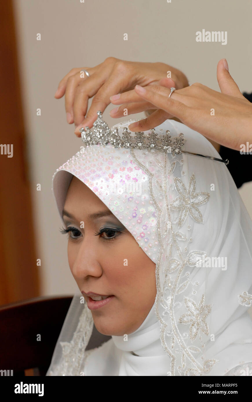 A Traditional Malay Wedding Is One Of The Most Diverse Not To Mention Lavish Cultural Traditions In The World Stock Photo Alamy