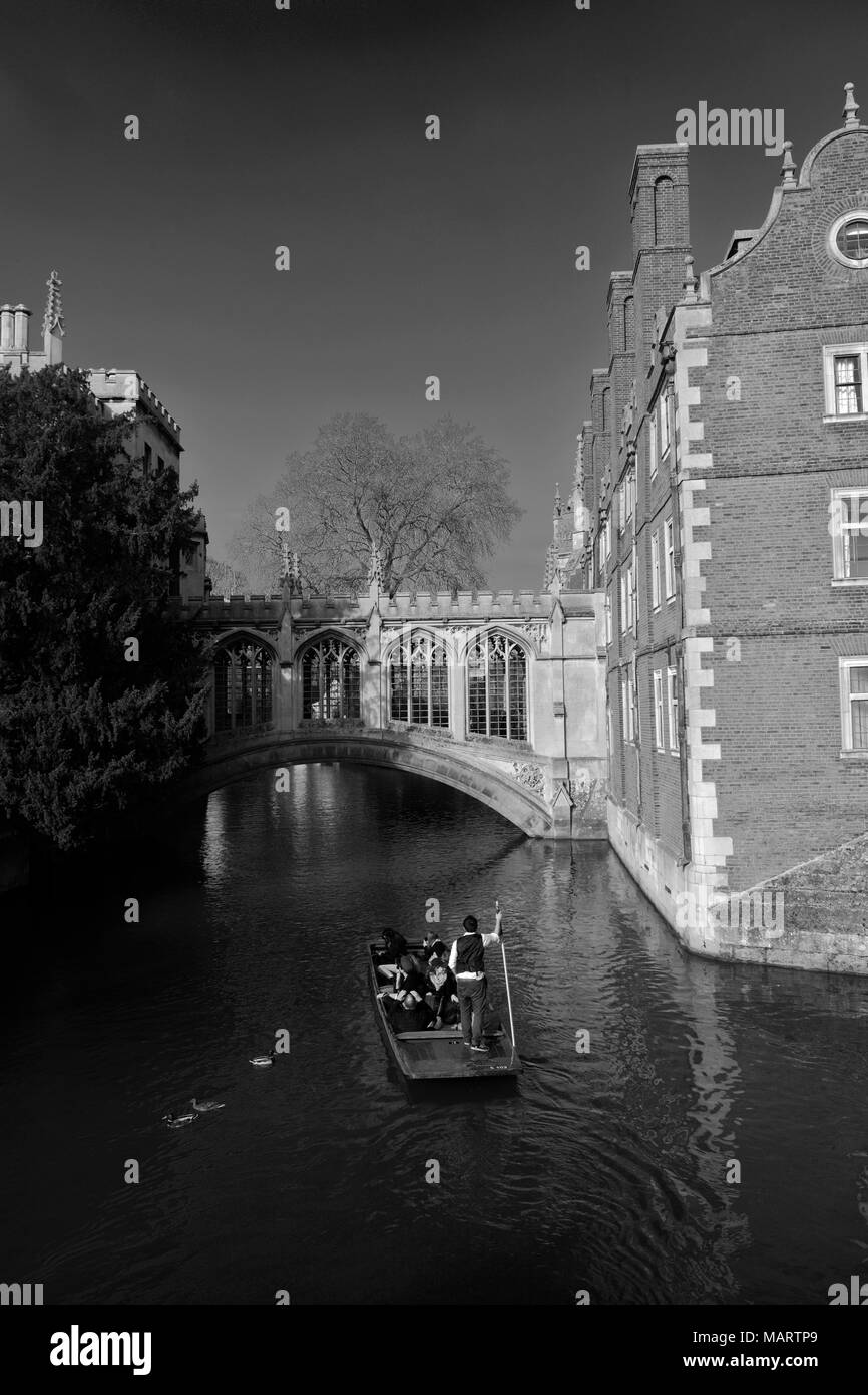 Bridge of Sighs, St Johns College buildings, Cambridge City, Cambridgeshire, England, UK Stock Photo