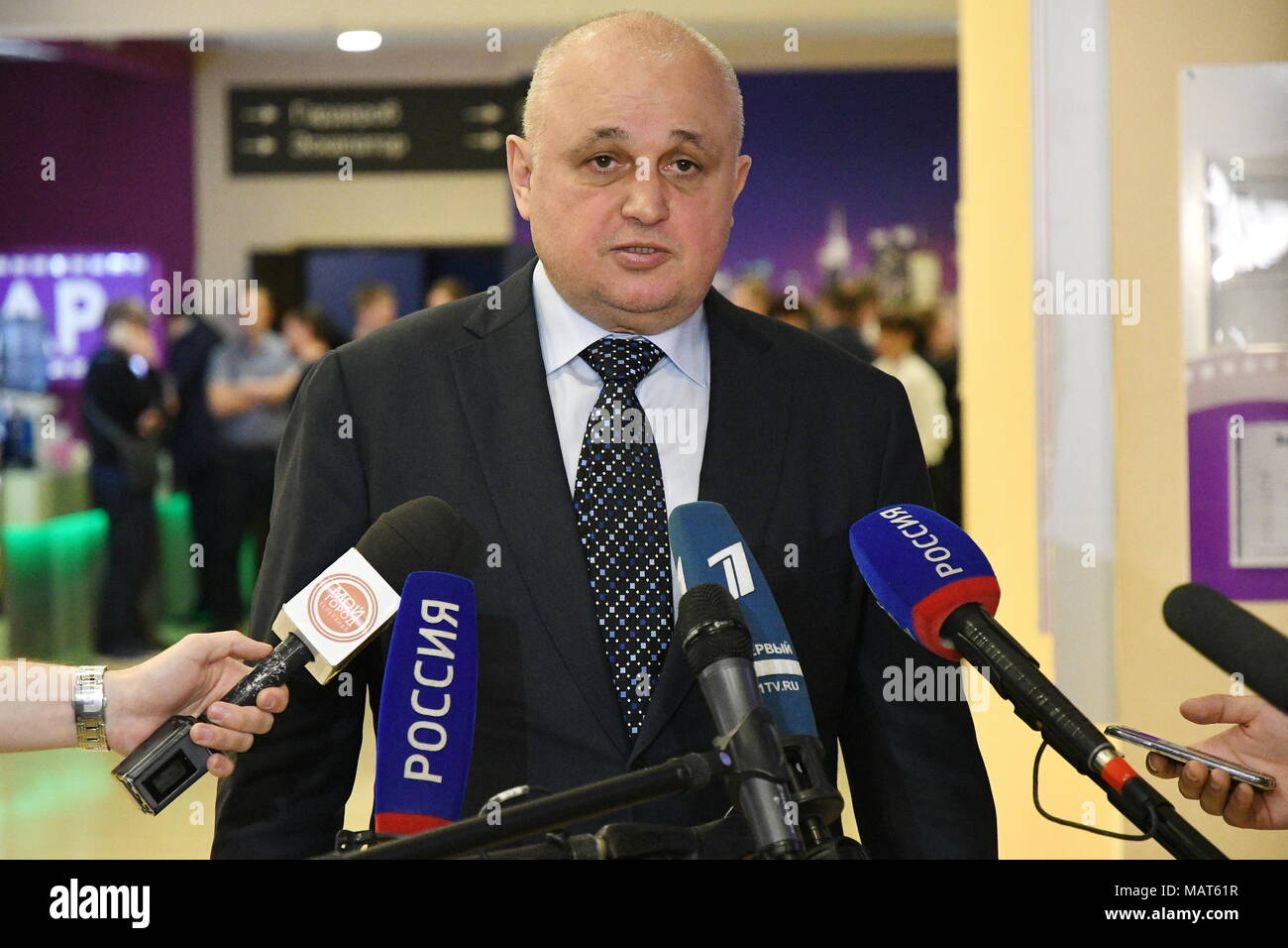 https://c8.alamy.com/comp/MAT61R/kemerovo-russia-04th-apr-2018-kemerovo-russia-april-4-2018-kemerovo-region-acting-governor-sergei-tsivilev-talks-to-the-media-after-a-meeting-with-heads-of-cities-and-districts-of-kemerovo-region-as-well-as-local-businessmen-alexander-patrintass-credit-itar-tass-news-agencyalamy-live-news-MAT61R.jpg