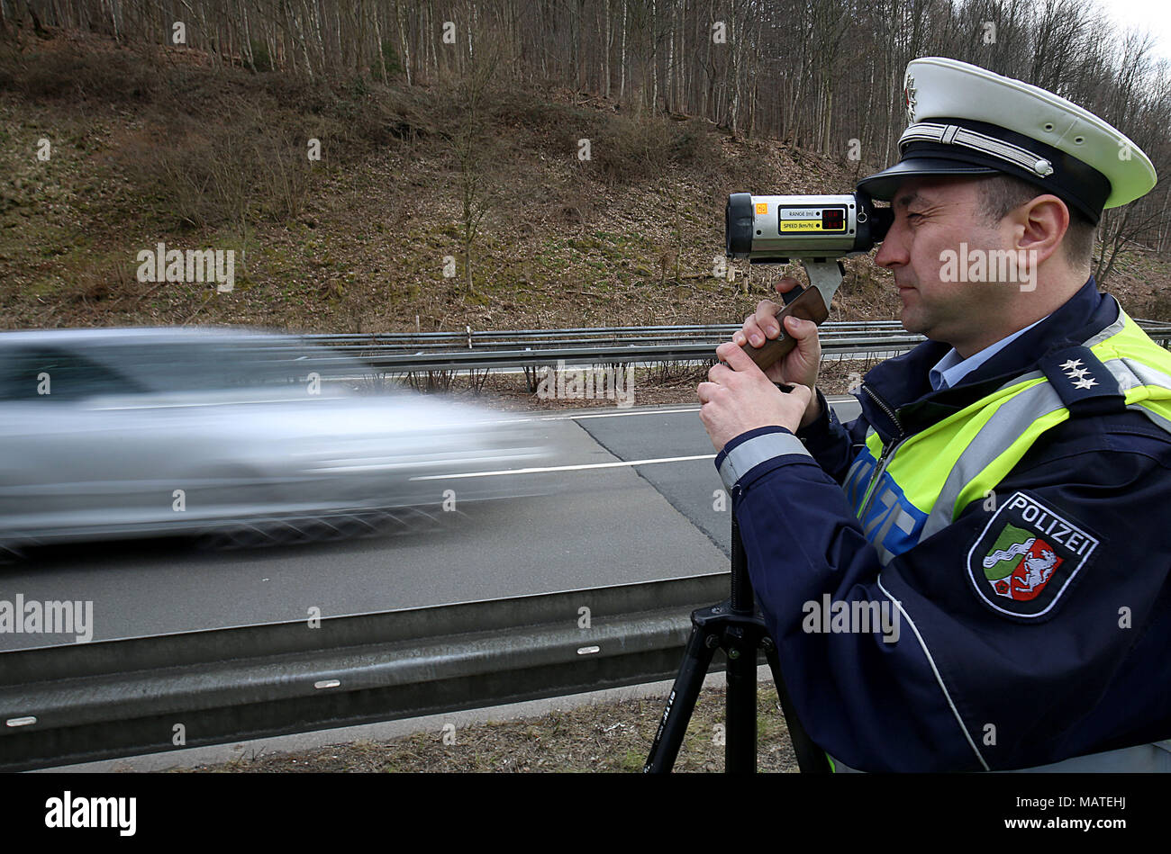 Page 3 - Pistol laser High Resolution Stock Photography and Images - Alamy