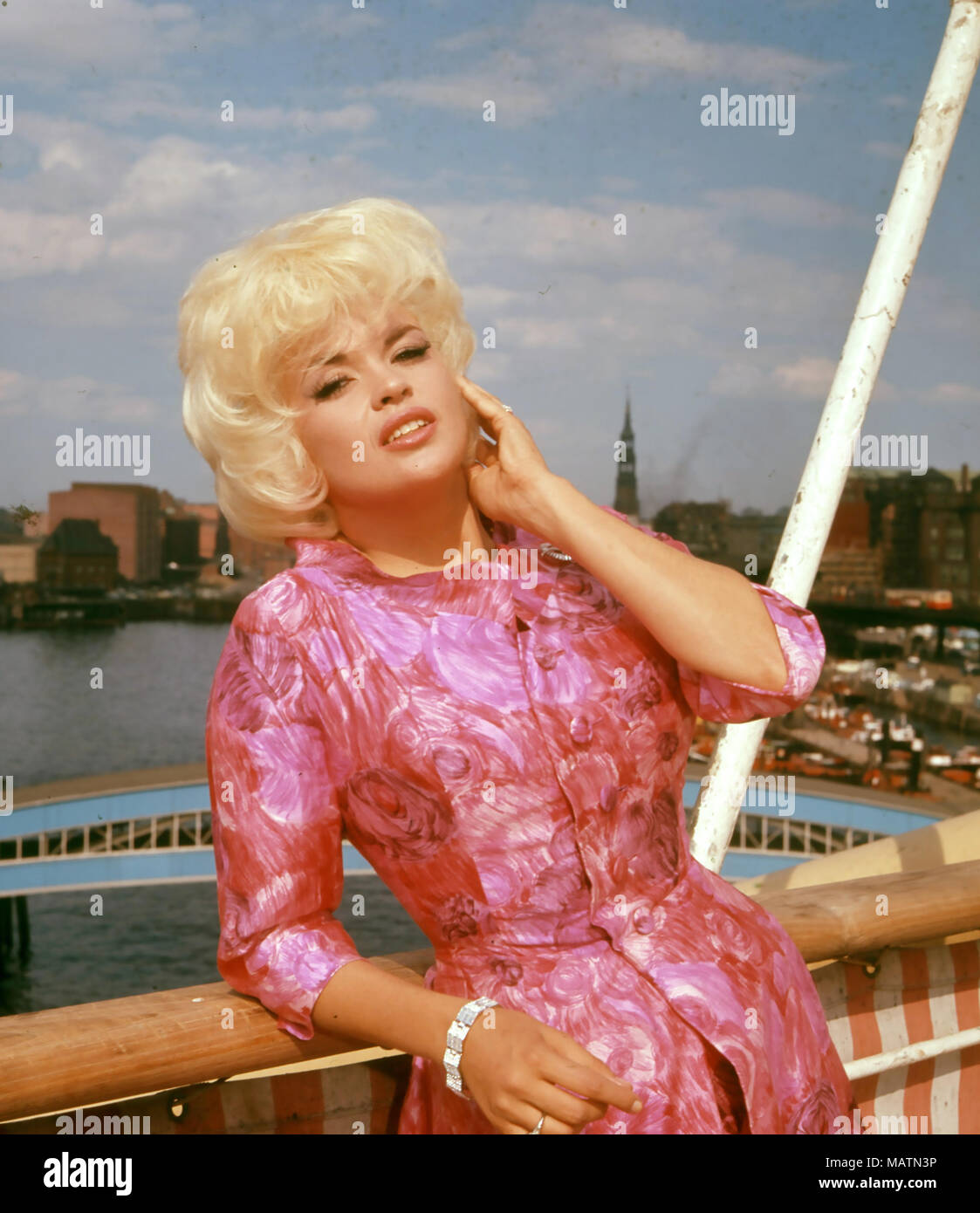 Jayne mansfield pink wedding dress cheap