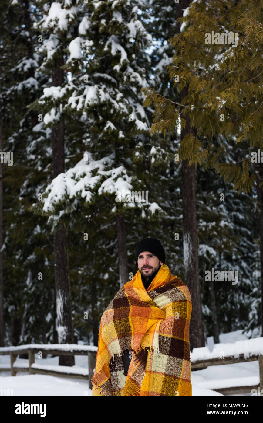 Man cold blanket hires stock photography and images Alamy