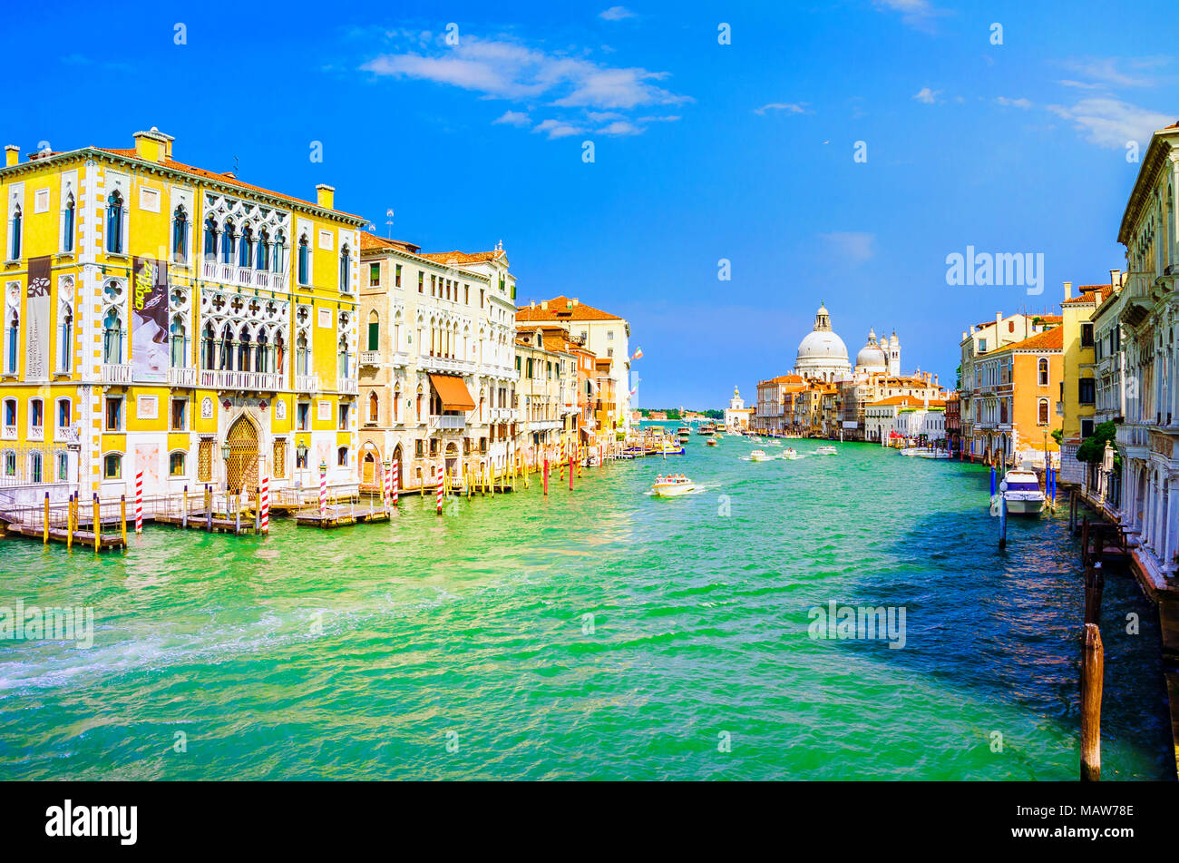 Gorgeous view of the grand canal hi-res stock photography and images ...