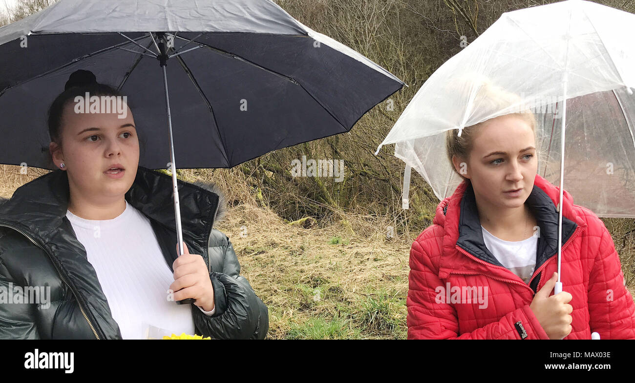 Millie Crosdale (left) and Jess Hawkins, at the scene in Roch Valley Woods in Heywood, Greater Manchester, after the body of a newborn baby was found. Stock Photo