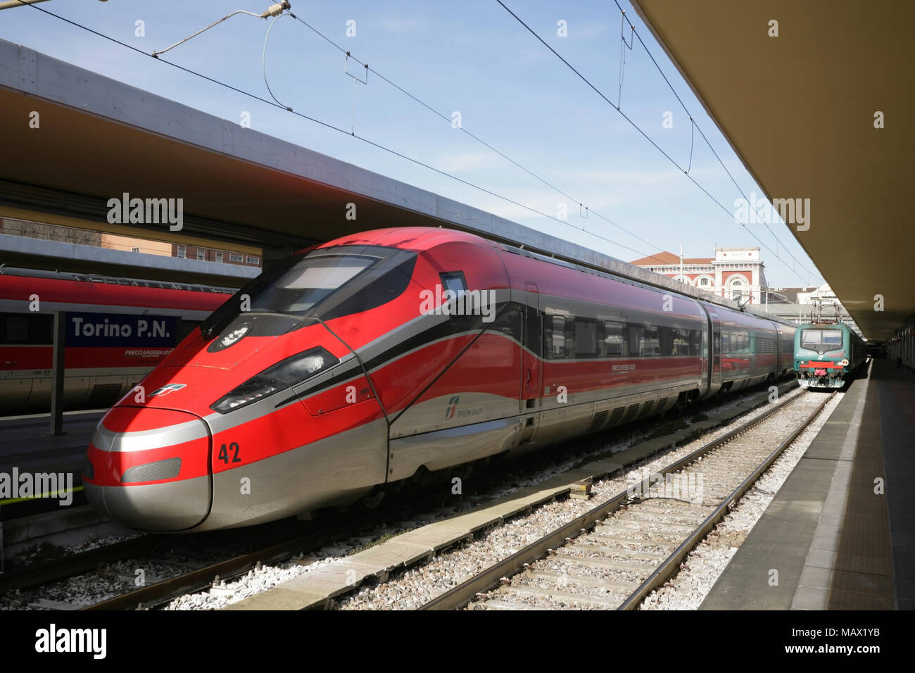 Italian frecciarossa hi-res stock photography and images - Alamy