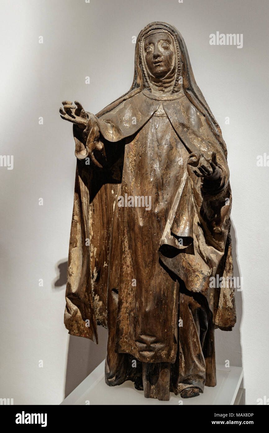 Statue of santa teresa hires stock photography and images Alamy