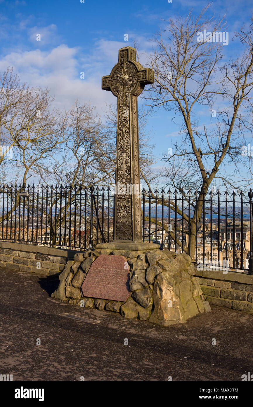 Monument to Colonel Mackenzie, Edinburgh Castle esplanade, Edinburgh, Scotland, UK Stock Photo