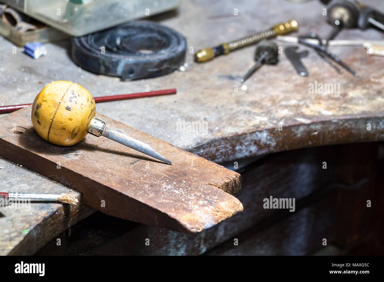 Graver tool hires stock photography and images Alamy