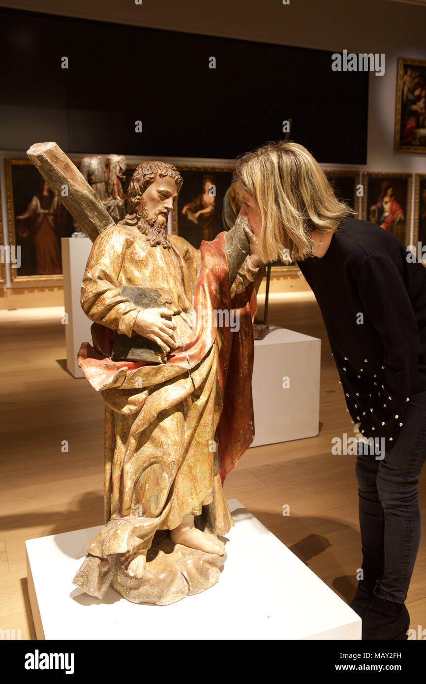 London,UK,5th April 2018,A Photocall took place at Bonhams of a private art collection from Spanish Master Sculptor Antón Casamor. Highlights include: A LARGE 17TH CENTURY POLYCHROME AND GILTWOOD FIGURE OF ST. ANDREW Estimated at £ 3,000 - 5,000. The sale takes place on the 11th April 2018.Credit Keith Larby/Alamy Live News Stock Photo
