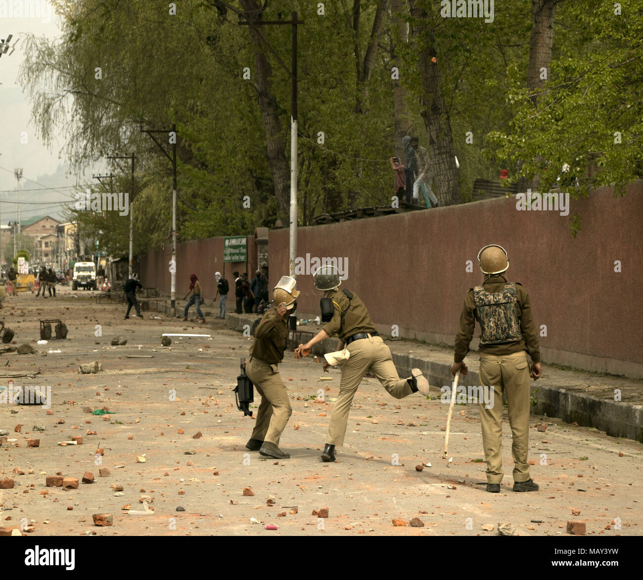 Kashmir protesting hires stock photography and images Alamy