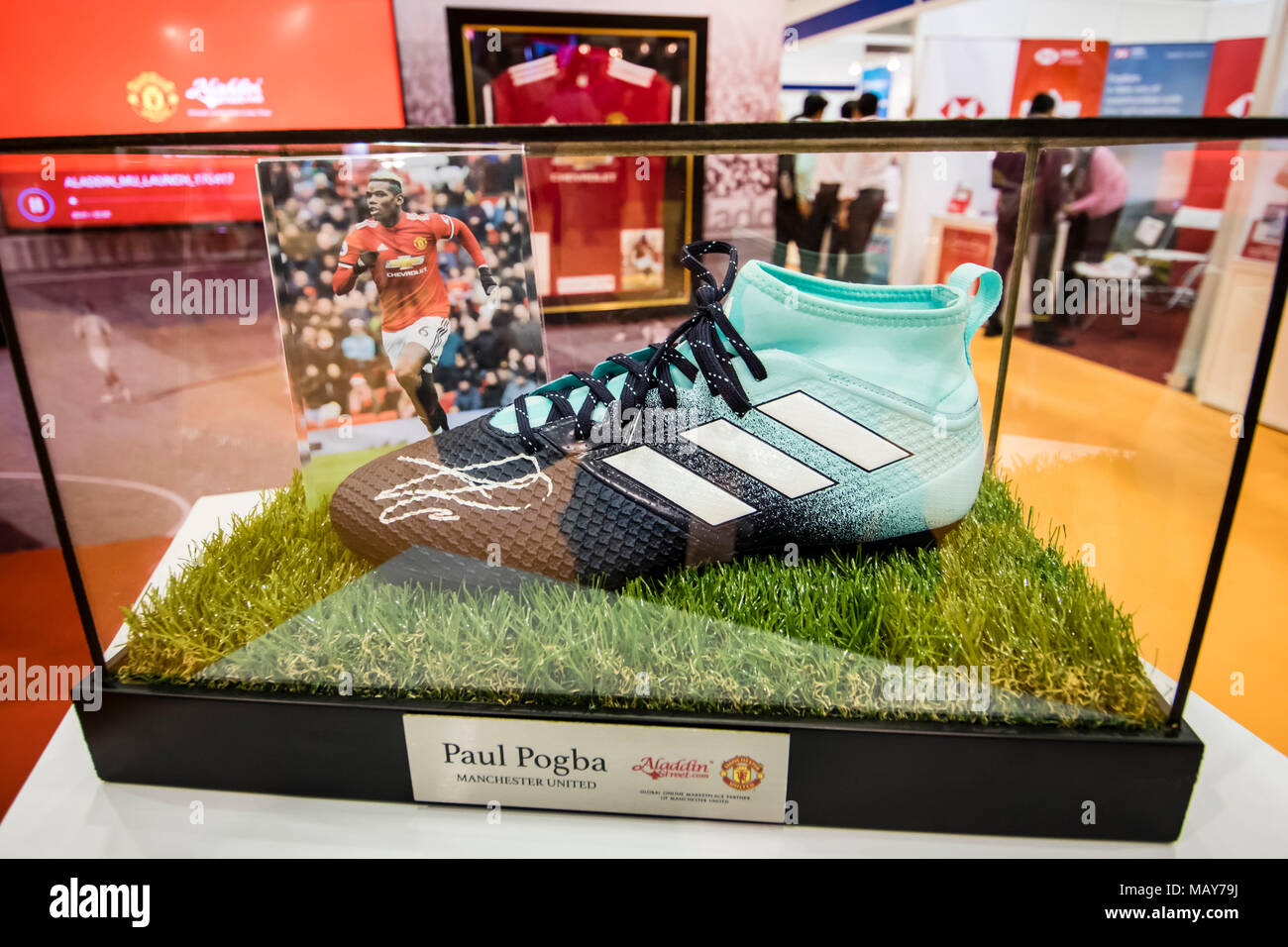 Pogba football boots on sale 2018