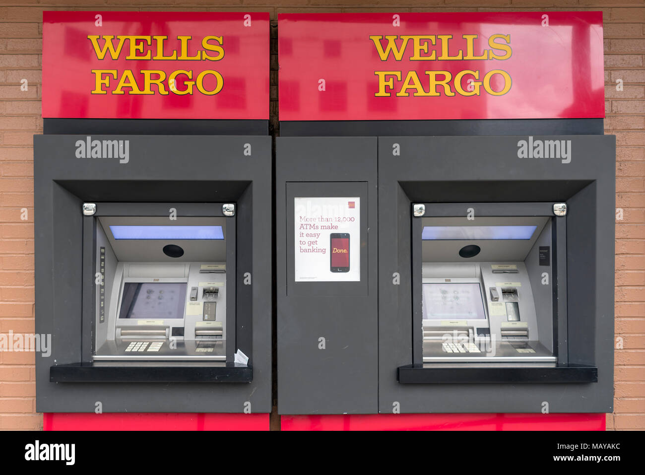 Wells Fargo Atm High Resolution Stock Photography and Images Alamy