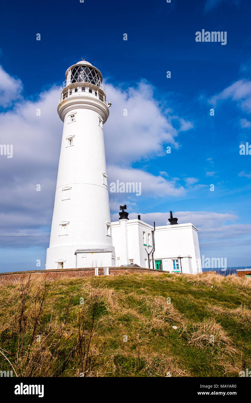 flamborough-head-lighthouse-east-riding-yorkshire-uk-stock-photo-alamy