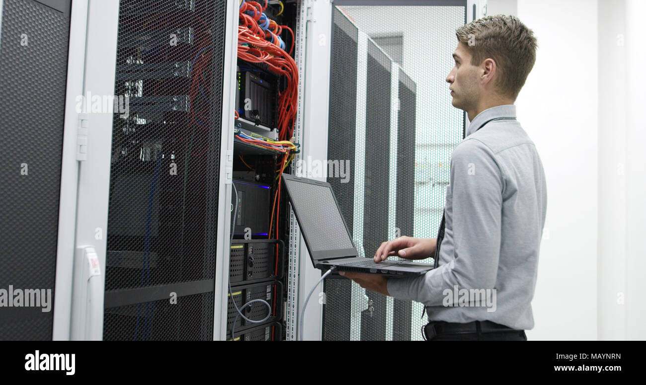 Supercomputer hub hi-res stock photography and images - Alamy