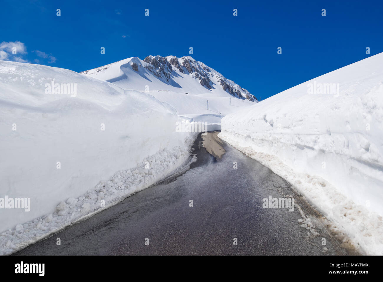 Mountain Ranges In Rome Apennine range hi-res stock photography and images - Alamy