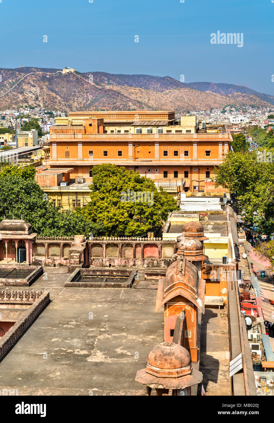 Indian palace roof jaipur india hi-res stock photography and images - Alamy