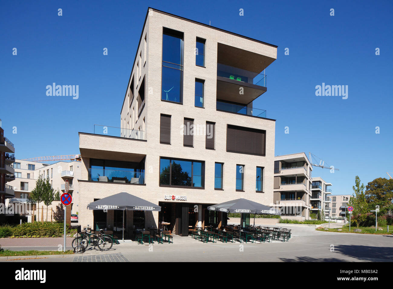 Neubausiedlung hires stock photography and images Alamy